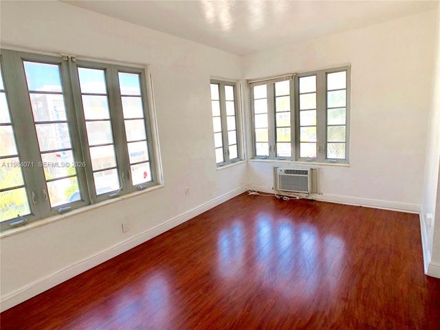 901 Collins Ave 201, Miami Beach, FL 33139