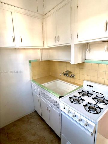 901 Collins Ave 201, Miami Beach, FL 33139