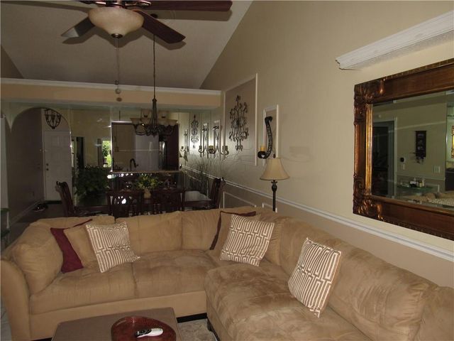 5906 NW 93RD Terrace, Tamarac, FL 33321