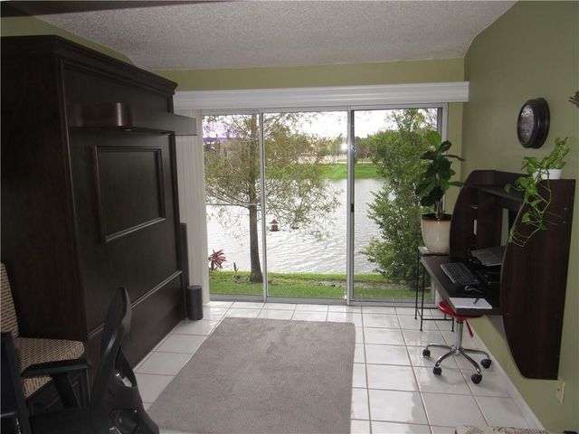 5906 NW 93RD Terrace, Tamarac, FL 33321