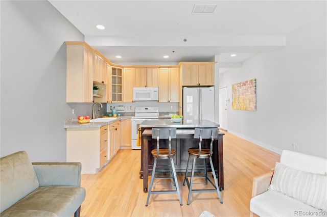 800 E 18th Avenue 201, Denver, CO 80218