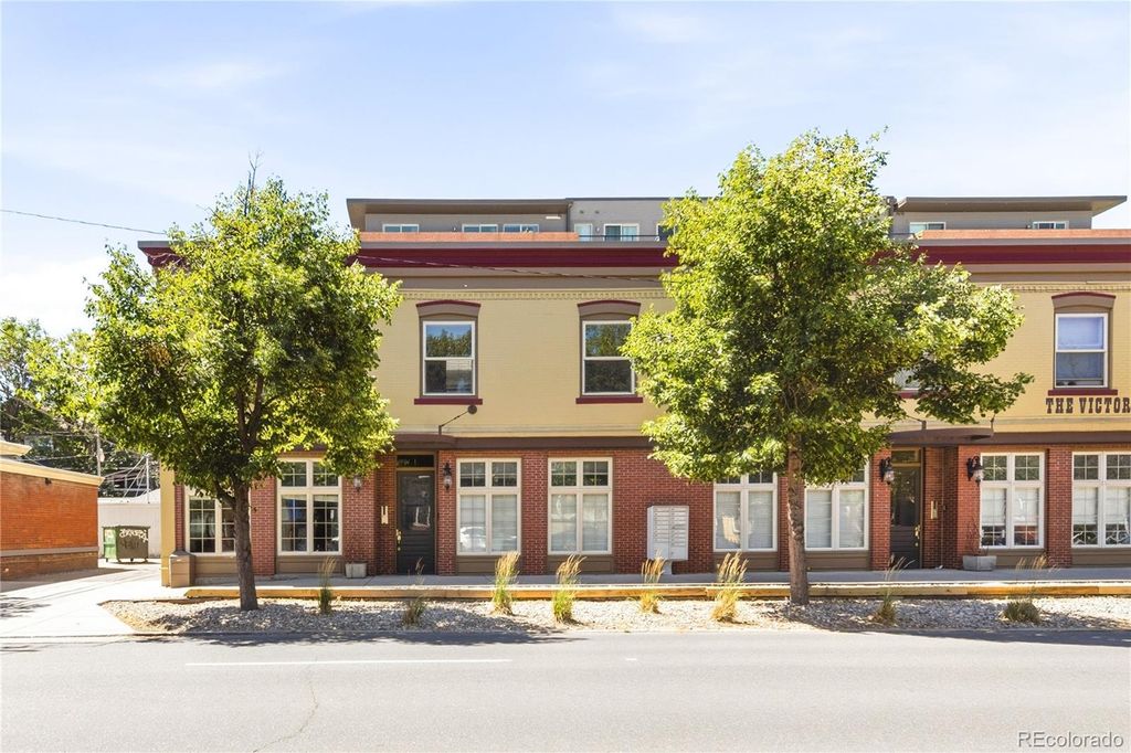 800 E 18th Avenue 201, Denver, CO 80218
