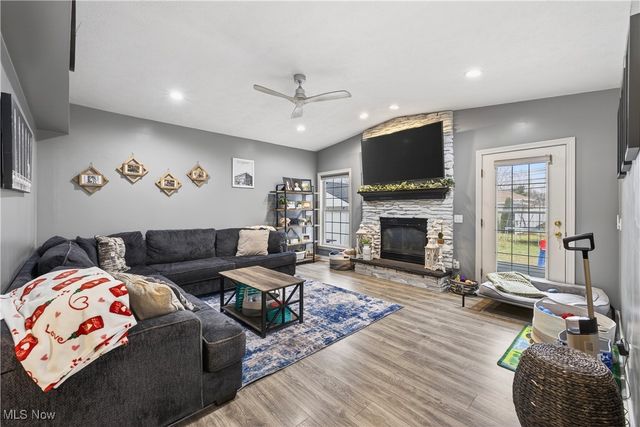 29566 Shaker Drive, Wickliffe, OH 44092