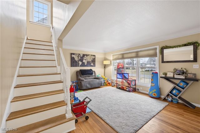 29566 Shaker Drive, Wickliffe, OH 44092