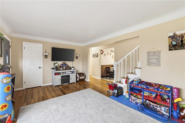 29566 Shaker Drive, Wickliffe, OH 44092