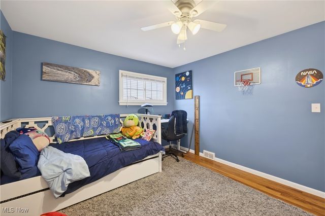 29566 Shaker Drive, Wickliffe, OH 44092