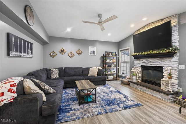 29566 Shaker Drive, Wickliffe, OH 44092