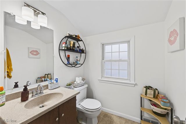 29566 Shaker Drive, Wickliffe, OH 44092