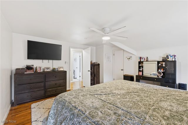 29566 Shaker Drive, Wickliffe, OH 44092