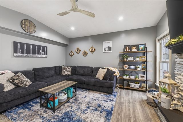 29566 Shaker Drive, Wickliffe, OH 44092