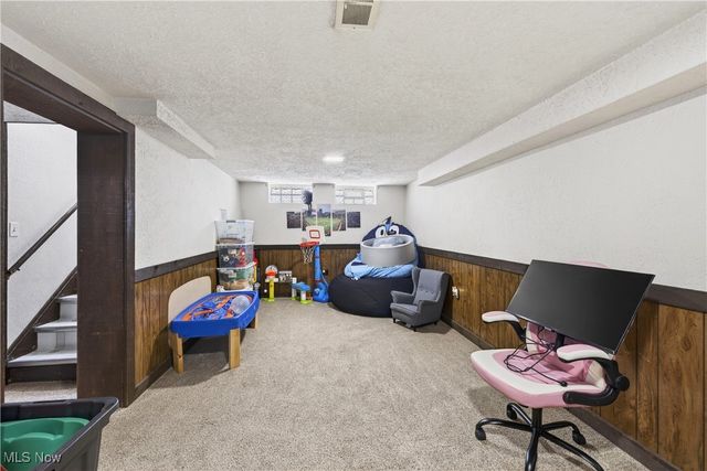 29566 Shaker Drive, Wickliffe, OH 44092