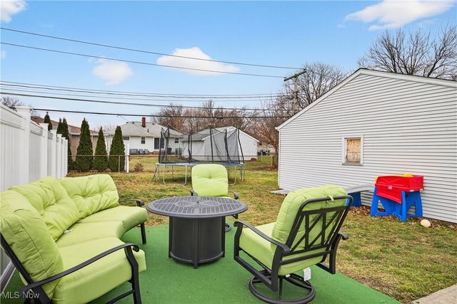 29566 Shaker Drive, Wickliffe, OH 44092