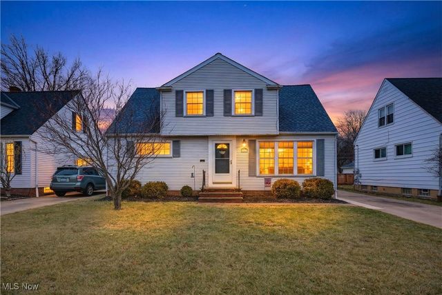 29566 Shaker Drive, Wickliffe, OH 44092