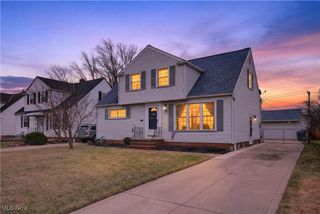 29566 Shaker Drive, Wickliffe, OH 44092