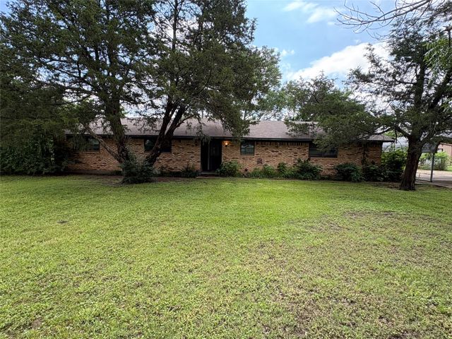 9690 Dripping Springs Road, Denison, TX 75021