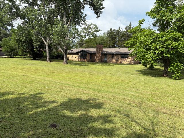 9690 Dripping Springs Road, Denison, TX 75021
