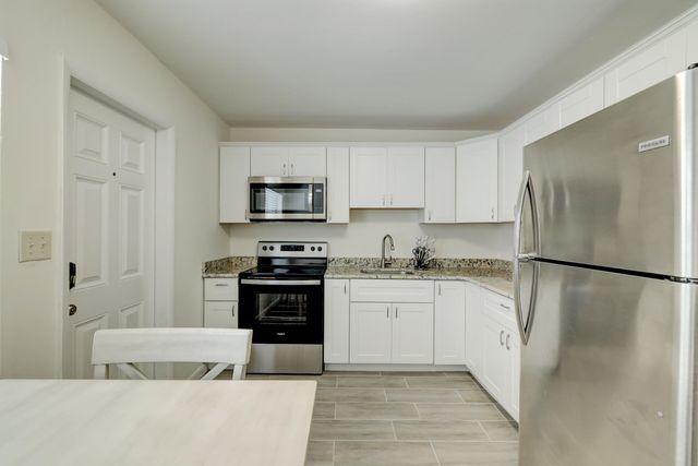 127 S 10th Street, Fort Pierce, FL 34950