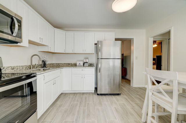 127 S 10th Street, Fort Pierce, FL 34950