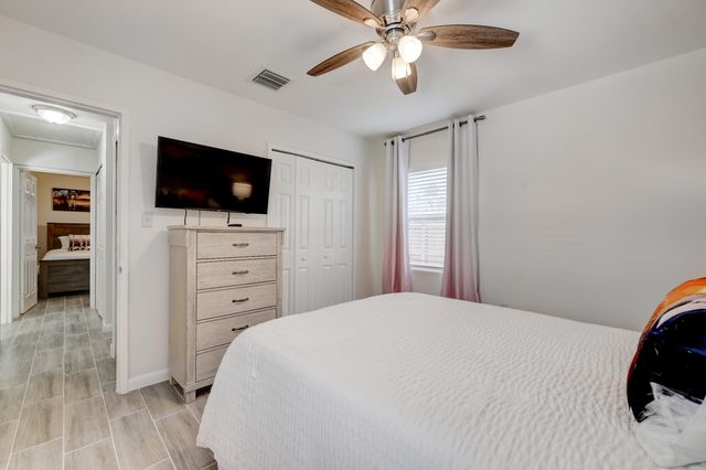 127 S 10th Street, Fort Pierce, FL 34950