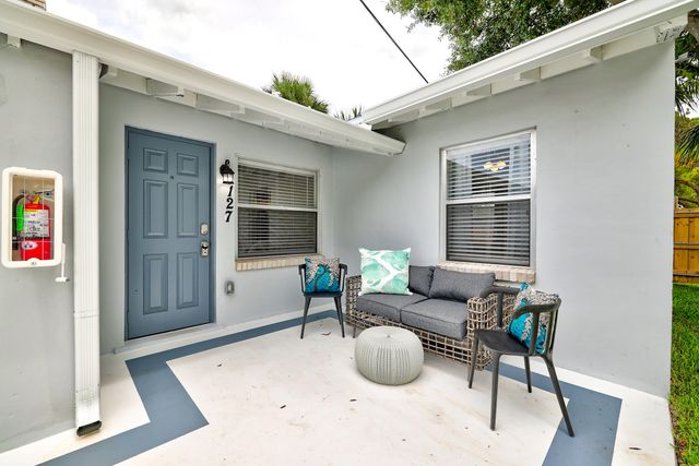 127 S 10th Street, Fort Pierce, FL 34950