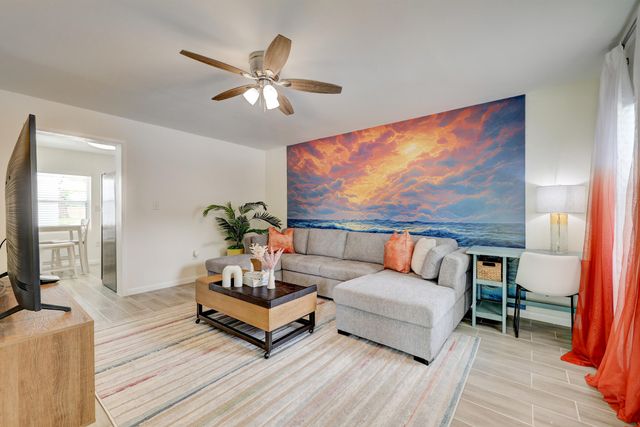 127 S 10th Street, Fort Pierce, FL 34950