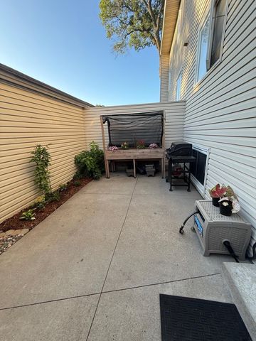 12257 Drake Street NW, Coon Rapids, MN 55448