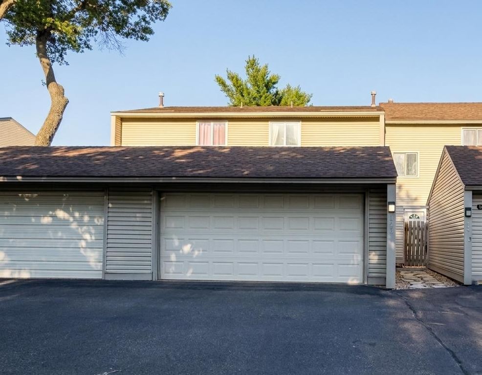 12257 Drake Street NW, Coon Rapids, MN 55448