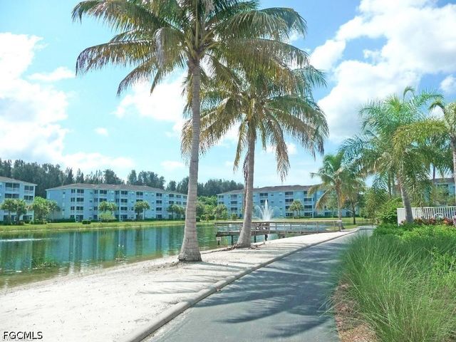 16645 Lake Circle DR 732, Fort Myers, FL 33908