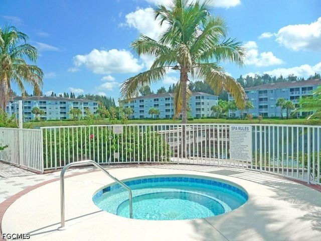 16645 Lake Circle DR 732, Fort Myers, FL 33908
