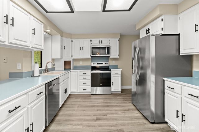 9227 5th Court SE, Olympia, WA 98513