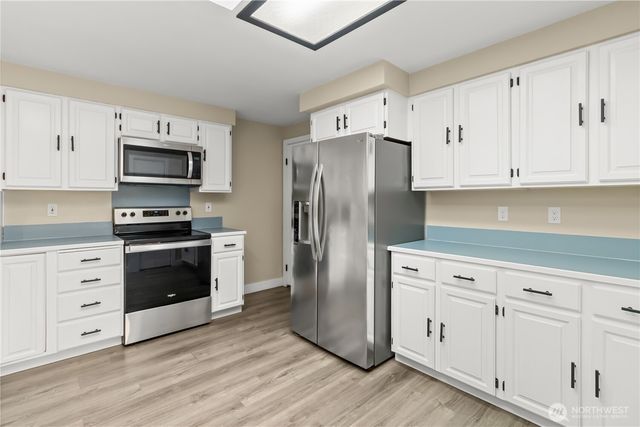 9227 5th Court SE, Olympia, WA 98513