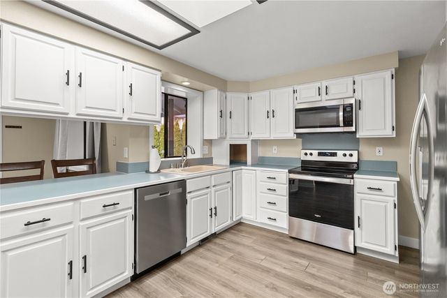 9227 5th Court SE, Olympia, WA 98513