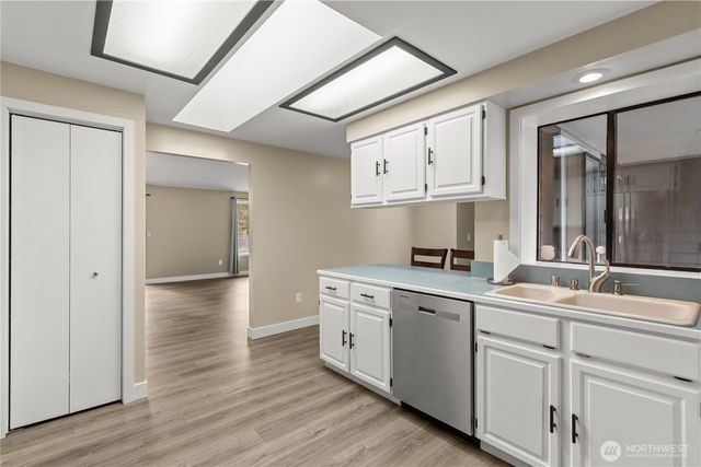 9227 5th Court SE, Olympia, WA 98513