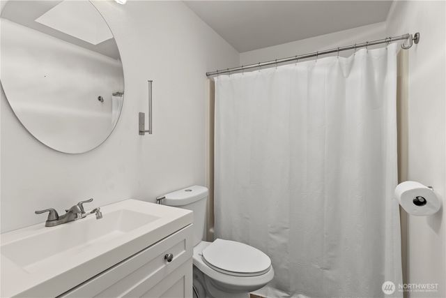 9227 5th Court SE, Olympia, WA 98513