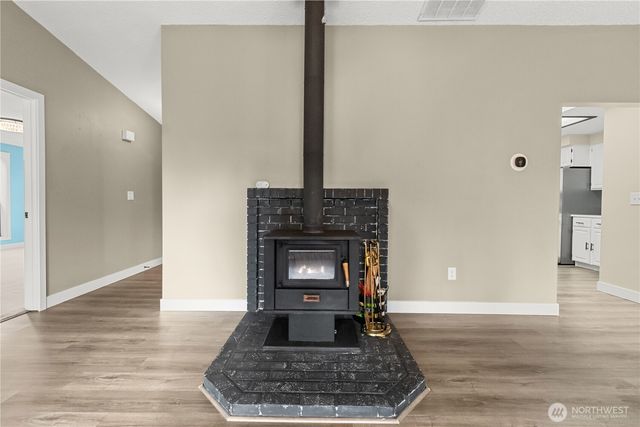 9227 5th Court SE, Olympia, WA 98513