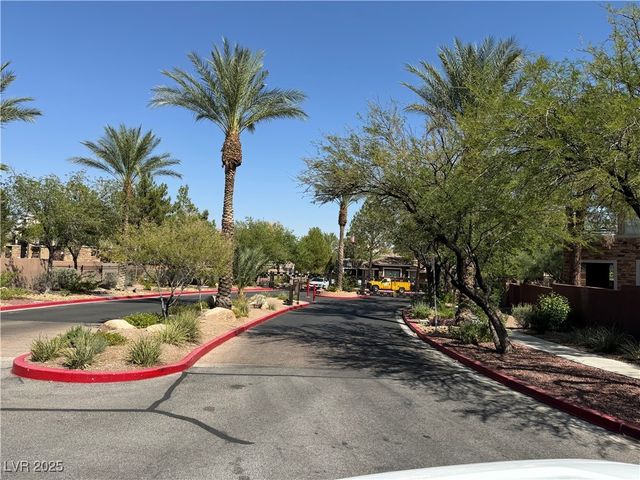 656 Peachy Canyon Circle 203, Las Vegas, NV 89144