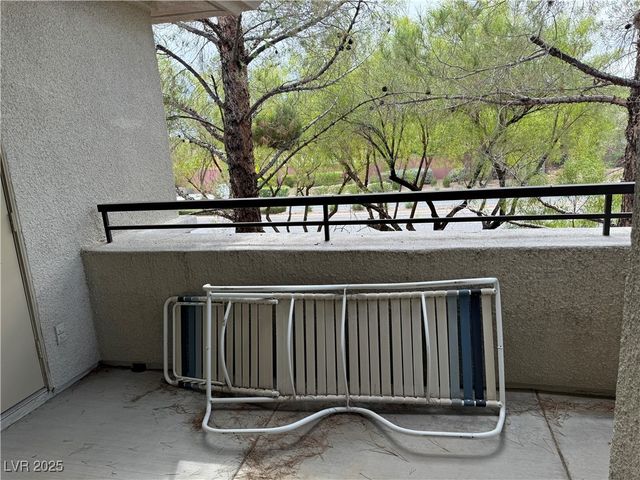 656 Peachy Canyon Circle 203, Las Vegas, NV 89144