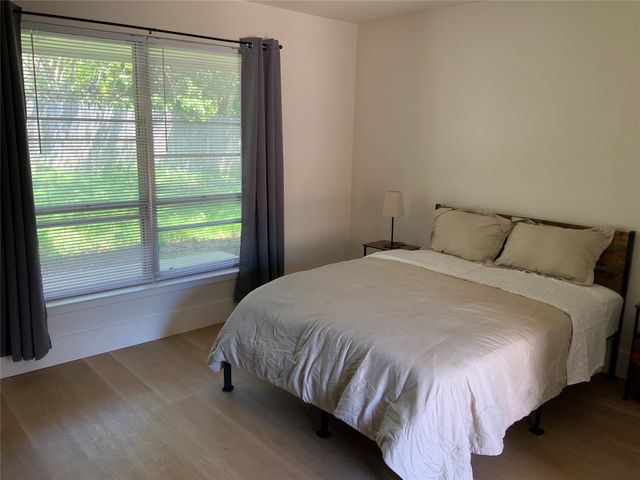 4032 Aragon Drive, Fort Worth, TX 76133