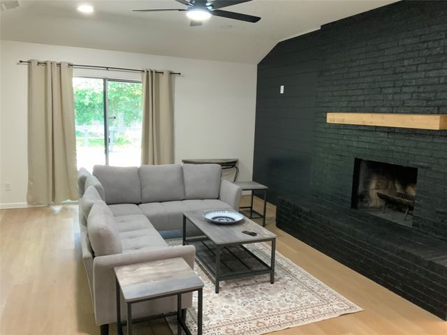 4032 Aragon Drive, Fort Worth, TX 76133