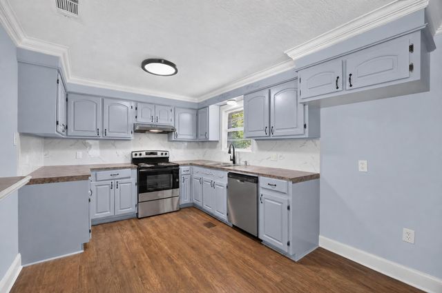 706 Whitney St., Hattiesburg, MS 39401