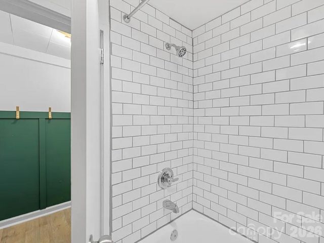 532 E Iredell Avenue, Mooresville, NC 28115
