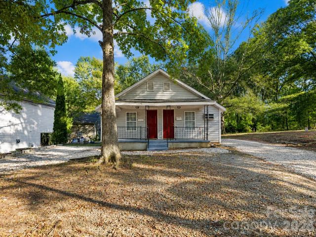 532 E Iredell Avenue, Mooresville, NC 28115