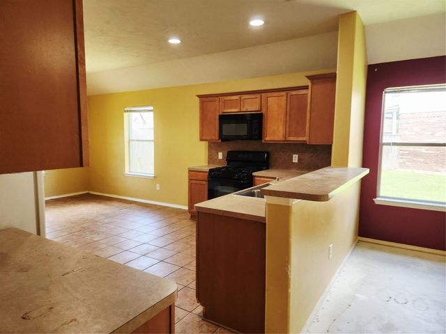 9803 Wedgeford Court, Houston, TX 77044