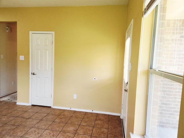 9803 Wedgeford Court, Houston, TX 77044