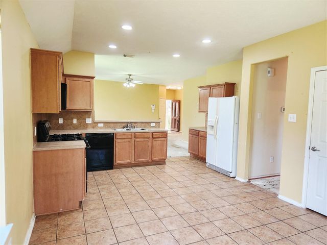 9803 Wedgeford Court, Houston, TX 77044