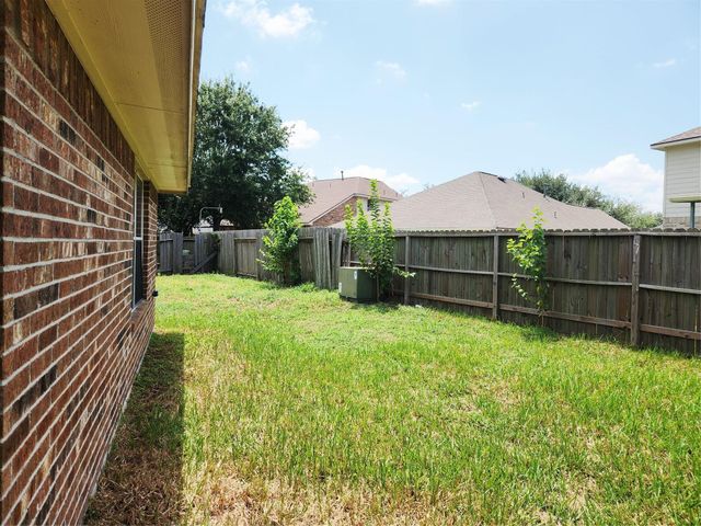 9803 Wedgeford Court, Houston, TX 77044