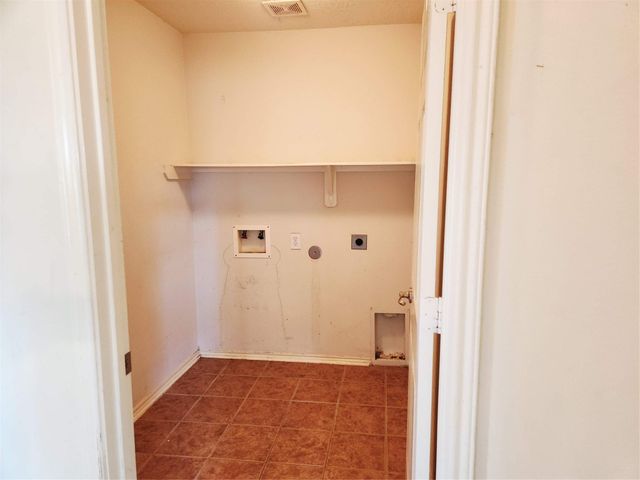 9803 Wedgeford Court, Houston, TX 77044