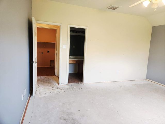 9803 Wedgeford Court, Houston, TX 77044