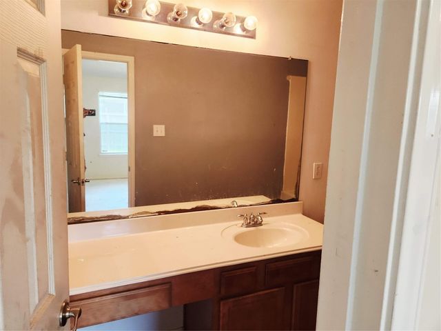 9803 Wedgeford Court, Houston, TX 77044