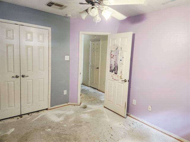 9803 Wedgeford Court, Houston, TX 77044